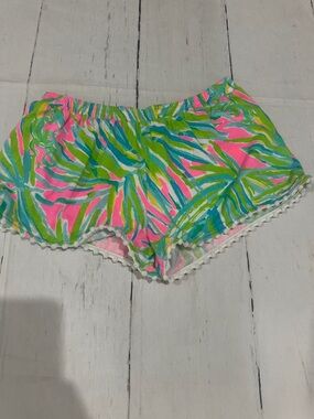 Lilly Pulitzer Pink, Green & Blue Tropical Print Lounge Shorts girls 8/10